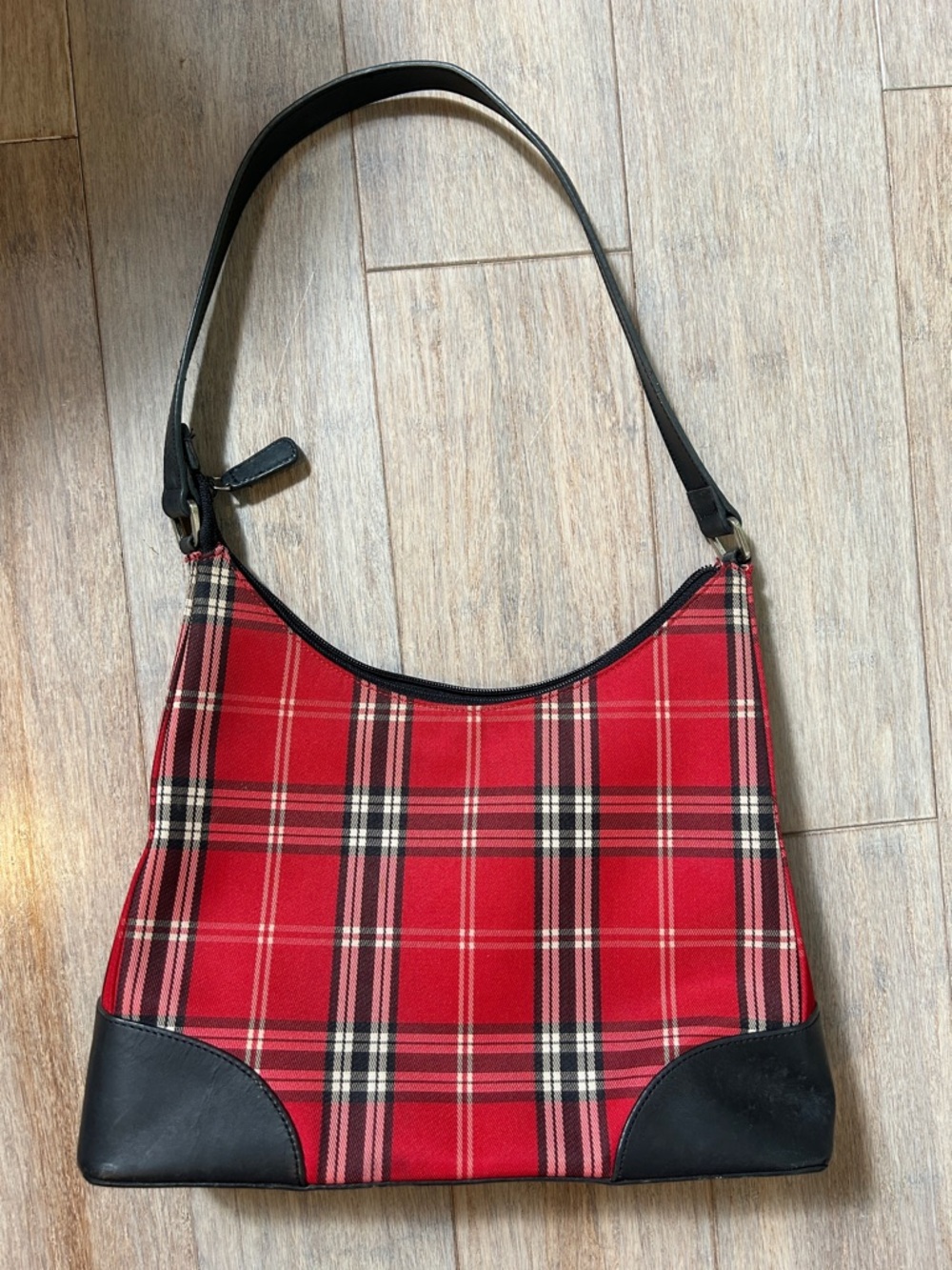 VTG lord and Taylor Red Plaid Shoulder Bag with Black leather Trim Y2K
